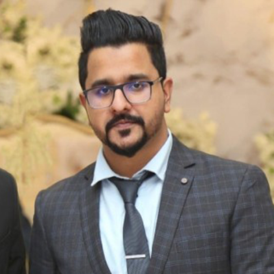 عضو الفريق - أسامة أختر